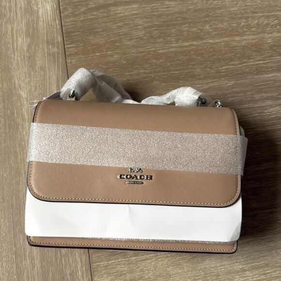 Coach Klare Crossbody Bag In Signature Canvas sand/taupe NWT in packaging - Picture 7 of 9